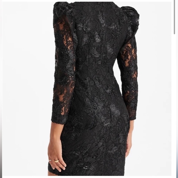 Express flower lace dress - Picture 8 of 12